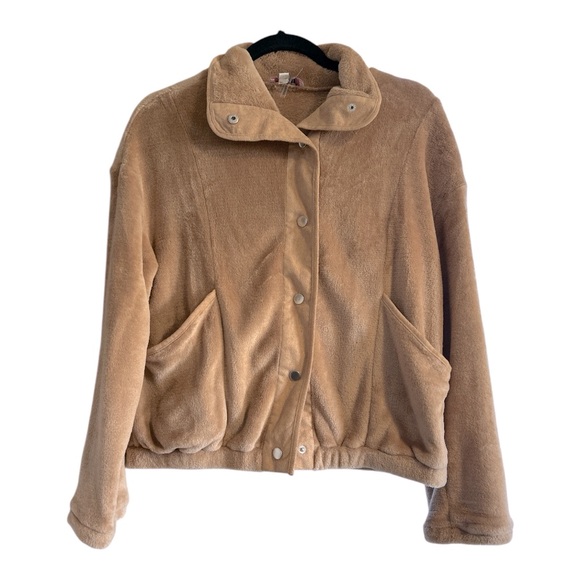 Andree by Unit fuzzy bear jacket size Small NWOT - Picture 2 of 6